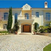 Вилла на второй линии моря/озера, в пригороде в Португалии, Албуфейра, 695 кв.м.