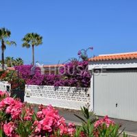 Villa in Spain, Canary Islands, Santa Cruz de Tenerife, 200 sq.m.