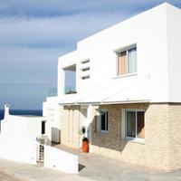 House at the first line of the sea / lake in Republic of Cyprus, Protaras, 163 sq.m.