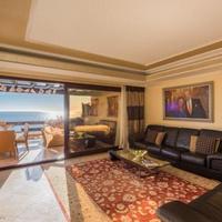 Квартира на первой линии моря/озера в Испании, Андалусия, 225 кв.м.