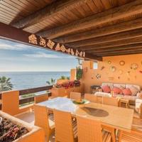 Квартира на первой линии моря/озера в Испании, Андалусия, 225 кв.м.