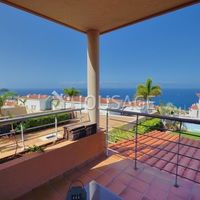 Villa in Spain, Canary Islands, Santa Cruz de Tenerife, 320 sq.m.