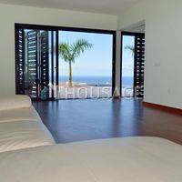 Вилла в Испании, Канарские Острова, Санта-Крус-де-Тенерифе, 250 кв.м.