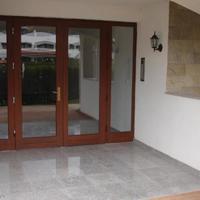 Apartment at the first line of the sea / lake, in the suburbs in Bulgaria, Burgas Province, Elenite