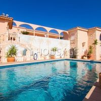 Villa in Spain, Canary Islands, Santa Cruz de Tenerife