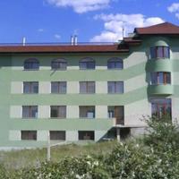 Отель (гостиница) на первой линии моря/озера, в пригороде в Болгарии, Варненская область, Елените, 604 кв.м.