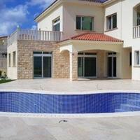 Дом на первой линии моря/озера на Кипре, Протарас, 300 кв.м.