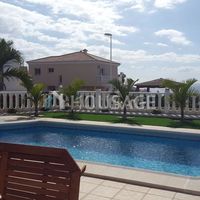 Вилла в Испании, Канарские Острова, Санта-Крус-де-Тенерифе, 180 кв.м.