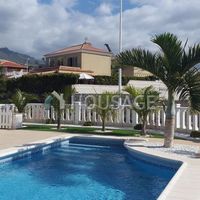 Вилла в Испании, Канарские Острова, Санта-Крус-де-Тенерифе, 180 кв.м.