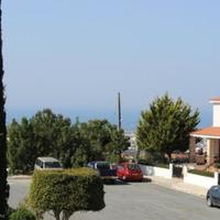 Villa at the first line of the sea / lake in Republic of Cyprus, Eparchia Pafou, Nicosia, 380 sq.m.