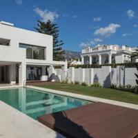 Дом в Испании, Андалусия, 738 кв.м.