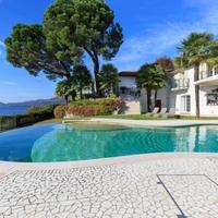 Вилла на первой линии моря/озера в Италии, Палау, 350 кв.м.