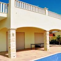 House at the first line of the sea / lake in Republic of Cyprus, Eparchia Pafou, 250 sq.m.