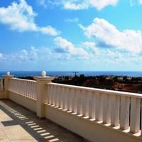 House at the first line of the sea / lake in Republic of Cyprus, Eparchia Pafou, 250 sq.m.