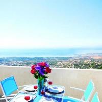 Дом на первой линии моря/озера на Кипре, Протарас, 265 кв.м.