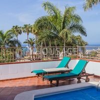 Вилла в Испании, Канарские Острова, Санта-Крус-де-Тенерифе, 104 кв.м.