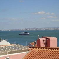 Apartment at the second line of the sea / lake, in the suburbs in Portugal, Lisbon, 220 sq.m.