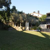 Villa at the second line of the sea / lake, in the suburbs in Portugal, Lisbon, 559 sq.m.