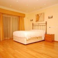 Вилла на второй линии моря/озера, в пригороде в Португалии, Албуфейра, 357 кв.м.