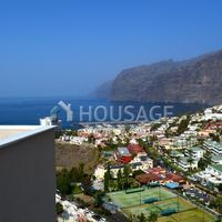 Flat in Spain, Canary Islands, Santa Cruz de Tenerife, 120 sq.m.