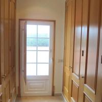 Вилла на второй линии моря/озера, в пригороде в Португалии, Албуфейра, 217 кв.м.