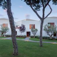 House at the second line of the sea / lake, in the suburbs in Portugal, Albufeira, 165 sq.m.