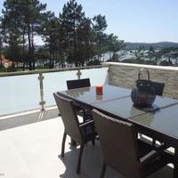 Villa at the first line of the sea / lake, in the suburbs in Portugal, Albufeira