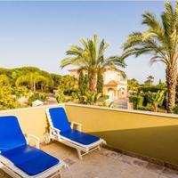 House at the second line of the sea / lake, in the suburbs in Portugal, Albufeira, 550 sq.m.