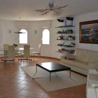 House in Spain, Comunitat Valenciana, Alicante, 715 sq.m.