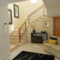 Вилла на второй линии моря/озера, в пригороде в Португалии, Албуфейра, 339 кв.м.