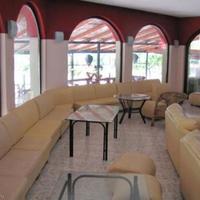 Отель (гостиница) на первой линии моря/озера, в пригороде в Болгарии, Бургасская область, Елените, 900 кв.м.