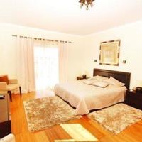 Вилла на второй линии моря/озера, в пригороде в Португалии, Албуфейра, 569 кв.м.