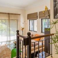 Villa at the second line of the sea / lake, in the suburbs in Portugal, Albufeira, 530 sq.m.