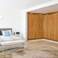 Villa at the second line of the sea / lake, in the suburbs in Portugal, Albufeira, 485 sq.m.