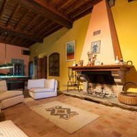 House in Spain, Catalunya, Girona, 1553 sq.m.