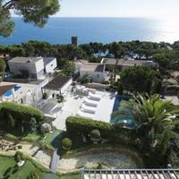 House at the first line of the sea / lake in Spain, Catalunya, Girona, 532 sq.m.