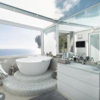 House at the first line of the sea / lake in Spain, Catalunya, Girona, 532 sq.m.