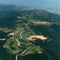 Land plot at the first line of the sea / lake in Spain, Catalunya, Girona