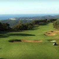 Land plot at the first line of the sea / lake in Spain, Catalunya, Girona
