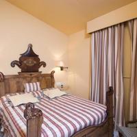 House at the first line of the sea / lake in Spain, Catalunya, Begur, 600 sq.m.