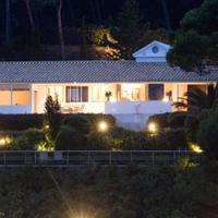 House at the first line of the sea / lake in Spain, Catalunya, Begur, 600 sq.m.