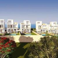 Villa at the first line of the sea / lake in Republic of Cyprus, Eparchia Pafou, 365 sq.m.