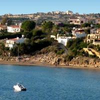 Villa at the first line of the sea / lake in Republic of Cyprus, Eparchia Pafou, 484 sq.m.