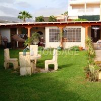 Апартаменты в Испании, Канарские Острова, Санта-Крус-де-Тенерифе, 150 кв.м.