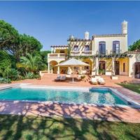 Вилла на второй линии моря/озера, в пригороде в Португалии, Албуфейра, 332 кв.м.