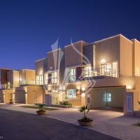 House in United Arab Emirates, Dubai, Ajman, 335 sq.m.