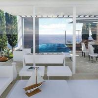 Вилла на первой линии моря/озера на Кипре, Пафос, 200 кв.м.