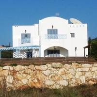 Villa at the first line of the sea / lake in Republic of Cyprus, Protaras, 178 sq.m.
