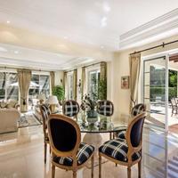 Вилла на второй линии моря/озера, в пригороде в Португалии, Албуфейра