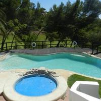 Вилла на второй линии моря/озера, в пригороде в Португалии, Албуфейра, 293 кв.м.